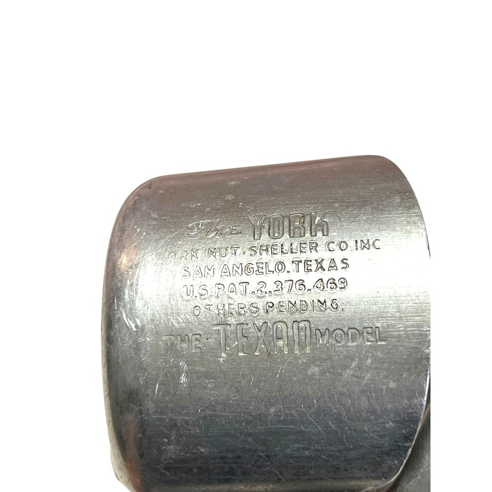 York Nut Sheller Co Texan Model Vintage Pecan Nutcracker Aluminum Tool USA - Picture 2 of 10